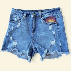 Judy Blue 1XL Hi-Rise Medium Wash Sun Embroidery Distressed Jean Shorts